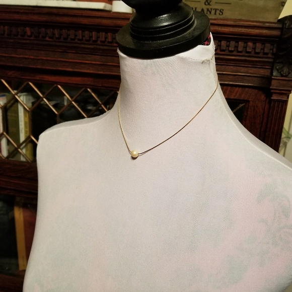 Relisted -Vintage Vendome single pearl necklace white and gold tone solitaire - Picture 16 of 17